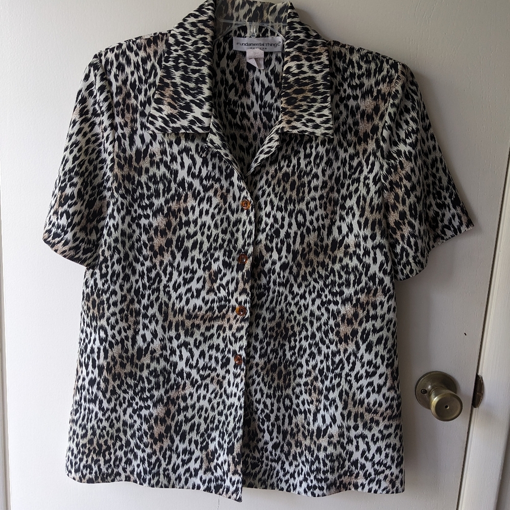Vintage Fundamental Things Short Sleeved blouse with Shoulder Pads